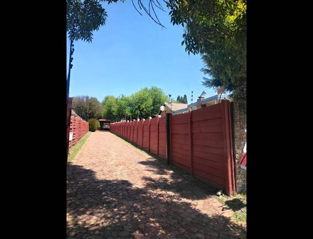 3 BEDROOM HOUSE FOR SALE IN ILLIONDALE